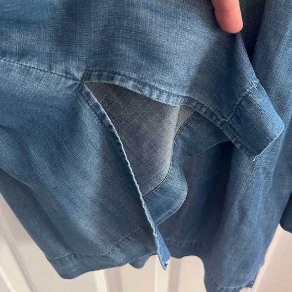 Chico’s womens Chambray style Blue Ruffled Denim Shirt button down sz 4 us 20/22 - Picture 8 of 9